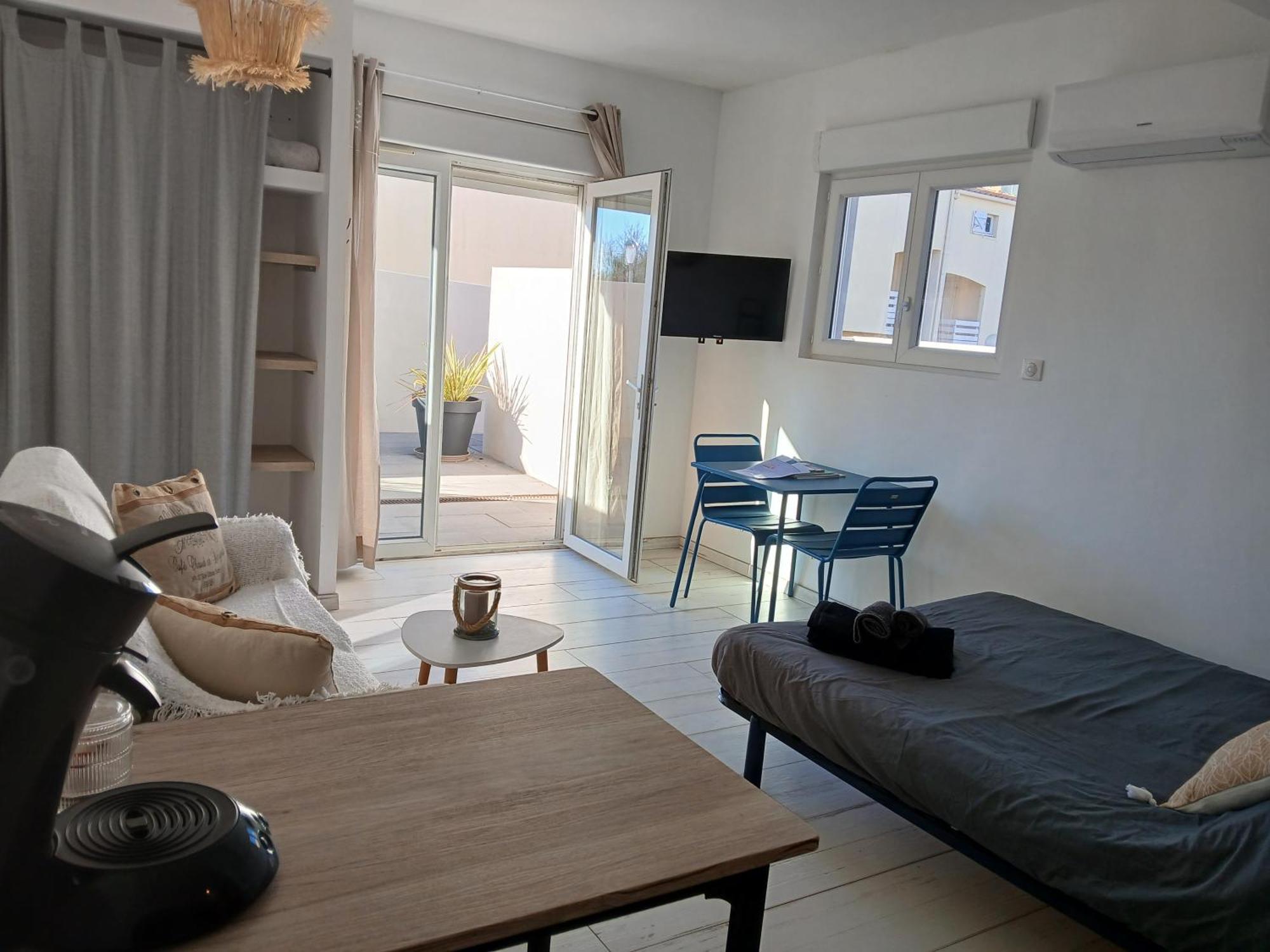 Maison Basalte Agde Exteriér fotografie