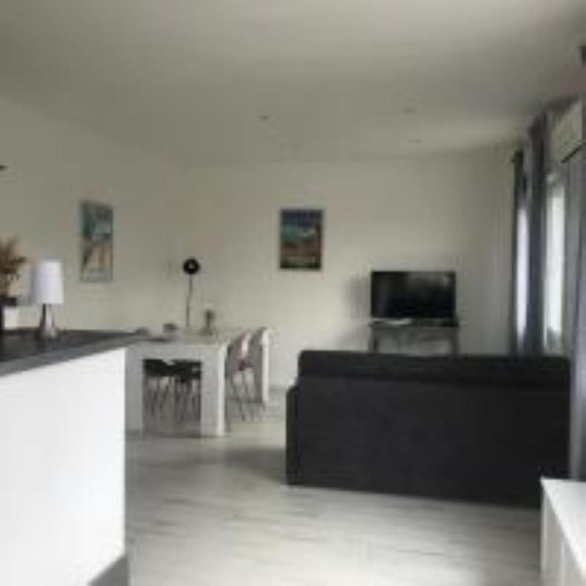 Maison Basalte Agde Exteriér fotografie